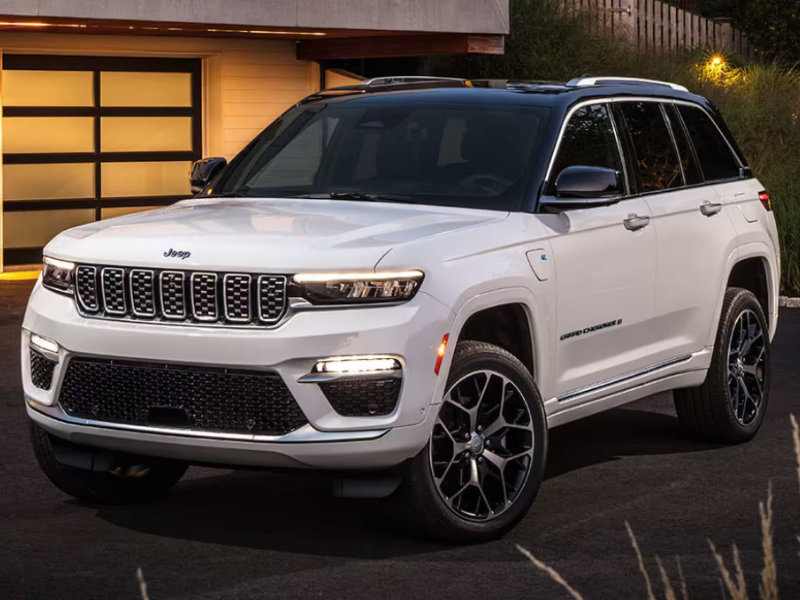 Discover the Luxury and Capability of the 2024 Jeep Grand Cherokee near Crown Point IN