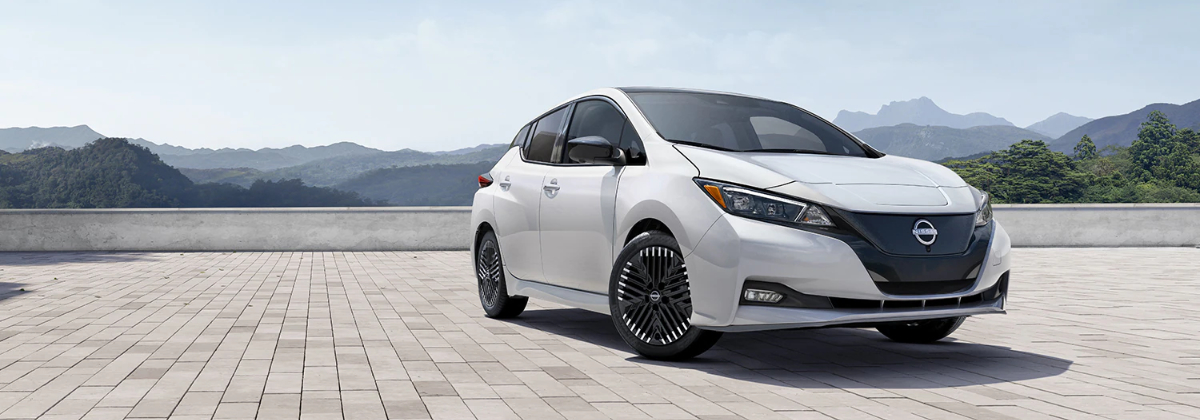 2024 Nissan LEAF near Chicago IL