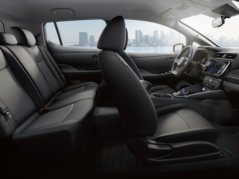 Chicago IL - 2024 Nissan LEAF's Interior
