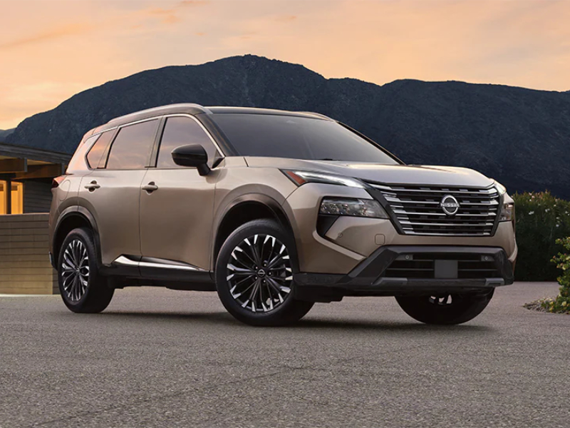 Chicago IL - 2024 Nissan Rogue's Exterior