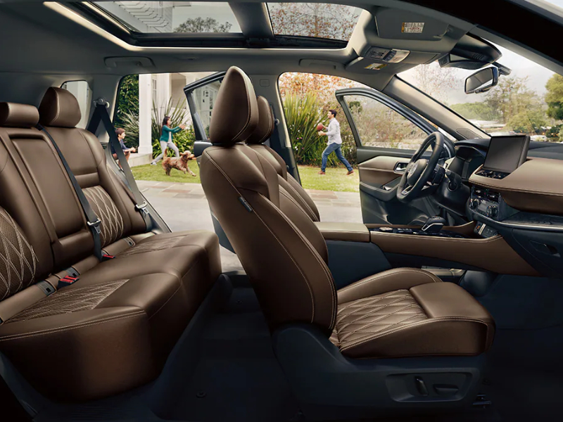Chicago IL - 2024 Nissan Rogue's Interior