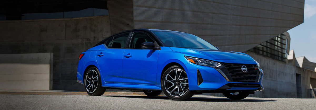 Exploring the 2024 Nissan Sentra SR FWD near Niles IL