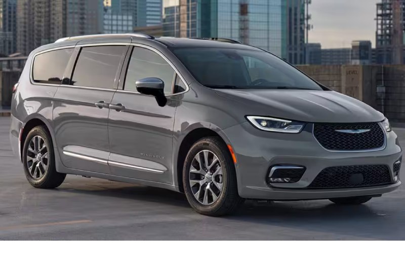 Valparaiso, IN - 2025 Chrysler Pacifica Plug-in Hybrid's Mechanical