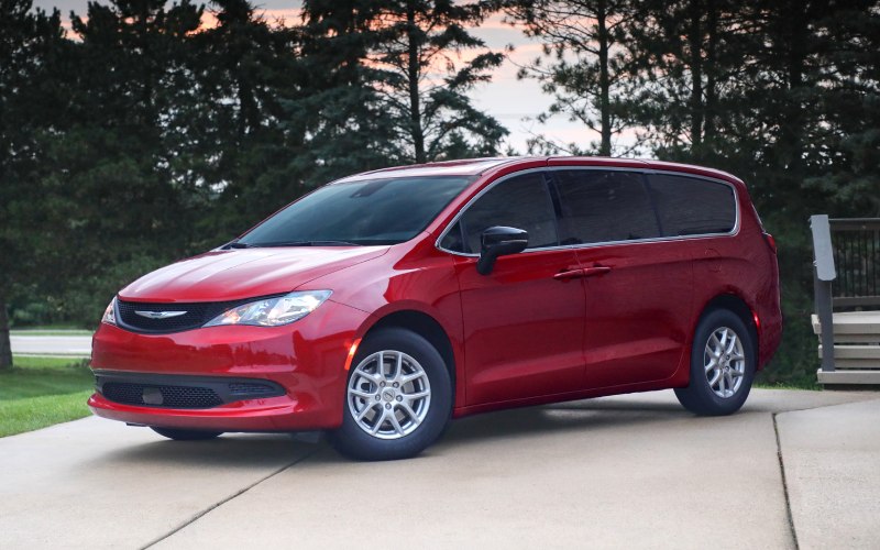 Discover the 2025 Chrysler Voyager near Merrillville, IN