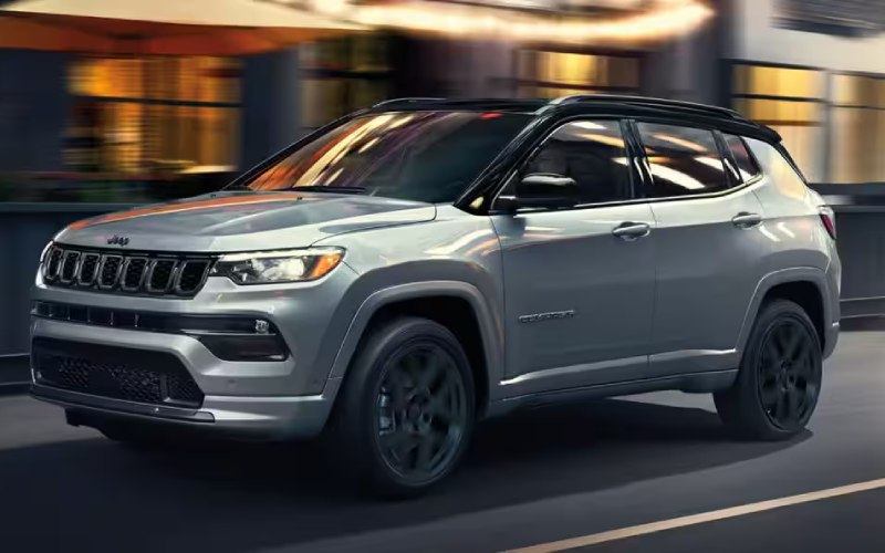 South Bend, IN - 2025 Jeep Compass's Exterior
