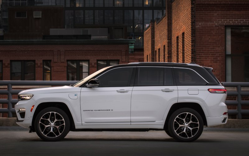 Highland, IN - 2025 Jeep Grand Cherokee 4xe's Mechanical Highland, IN - 2025 Jeep Grand Cherokee 4xe's Mechanical