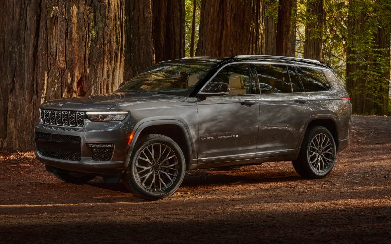 Highland, IN - 2025 Jeep Grand Cherokee L