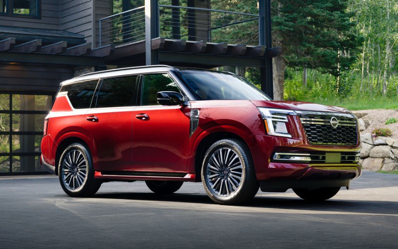 Explore Luxurious Power with the 2025 Nissan Armada near Glenview, IL