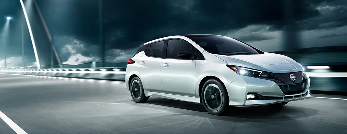 2025 Nissan LEAF near Chicago, IL