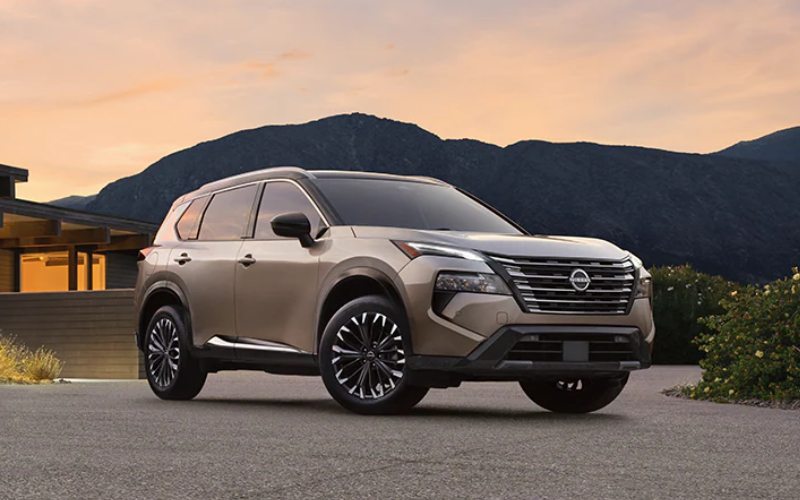 Elevated and Inspired Driving with the 2025 Nissan Rogue near Glenview, IL