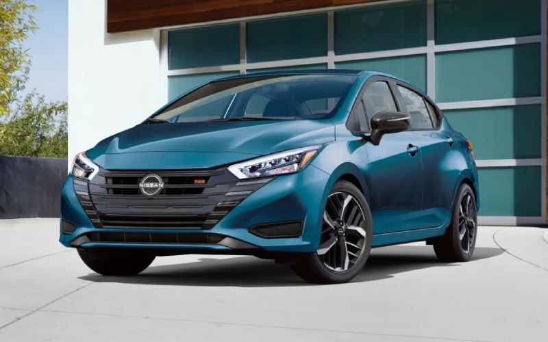 Nissan Versa Oil Change near me - near Evanston, IL